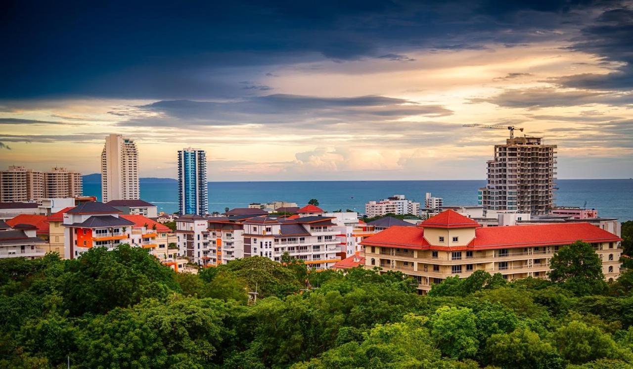 Family Residence Pattaya Eksteriør billede