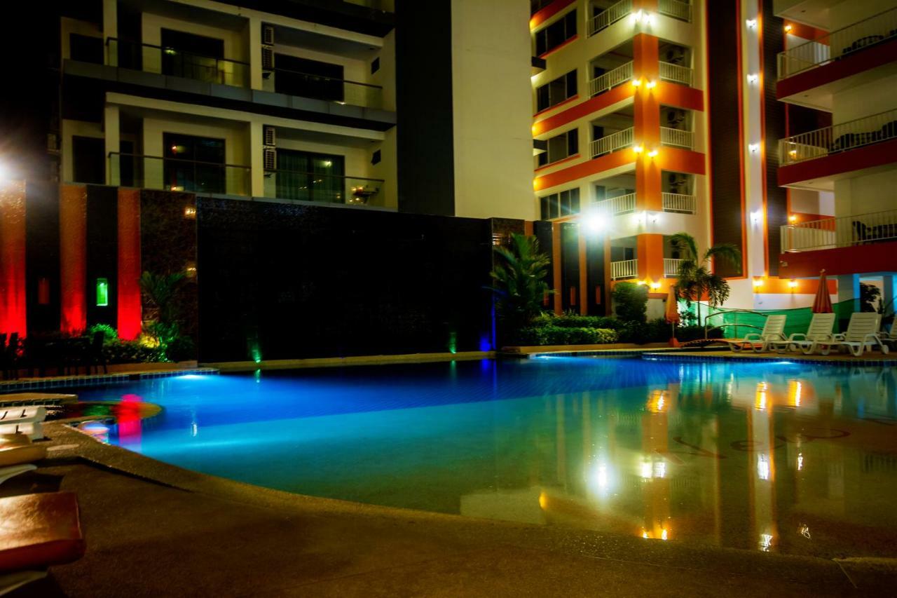 Family Residence Pattaya Eksteriør billede